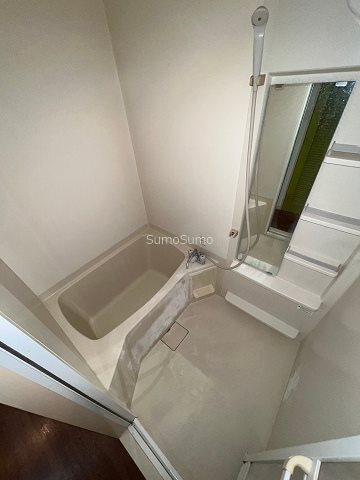 大阪市浪速区桜川３丁目の賃貸マンションの浴室