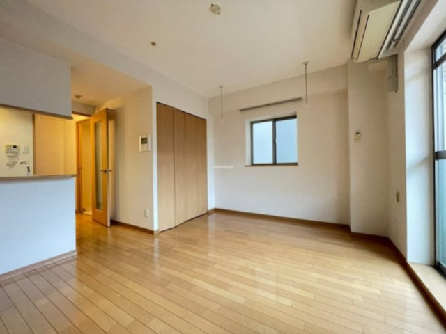 大阪市中央区農人橋３丁目の賃貸マンションの居間・リビング