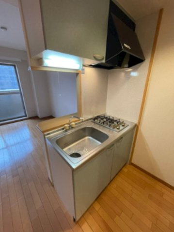 大阪市中央区農人橋３丁目の賃貸マンションのキッチン