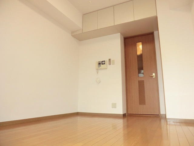 神戸市中央区元町通６丁目の賃貸マンションの居間・リビング