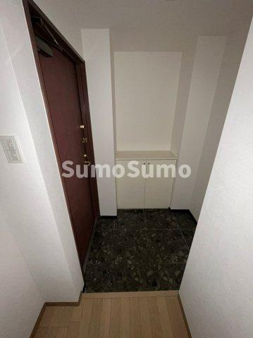 ベルシモンズ谷町の玄関