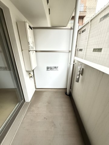 大阪市浪速区桜川２丁目の賃貸マンションのバルコニー