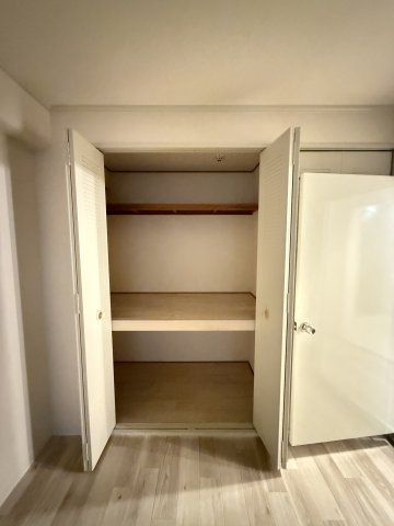 日生ロイヤル高津の収納
