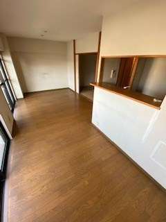 神戸市東灘区本庄町１丁目の賃貸マンションの居間・リビング