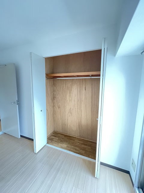 尼崎市常光寺１丁目の賃貸マンションの収納