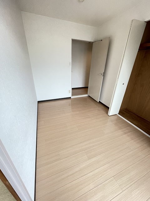 尼崎市常光寺１丁目の賃貸マンションの居間・リビング