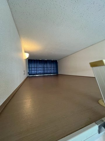 レオパレスOnthewingの寝室