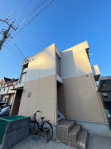 尼崎市立花町２丁目のアパート