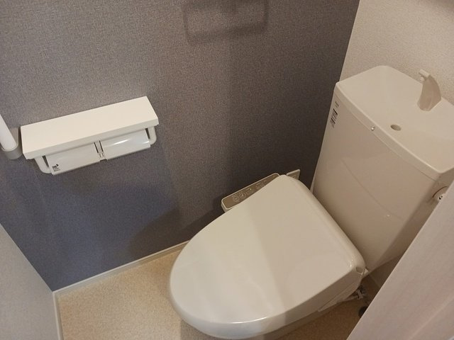 セレーノＡＨ　Ⅱのトイレ|落ち着いた色調のトイレです
