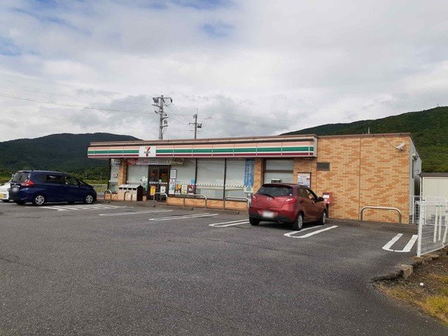 リトル　ブラウニ－の周辺|セブンイレブン小和田店まで2800m