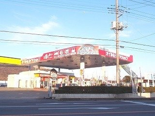 リトル　ブラウニ－の周辺|ガソリンスタンドまで450m