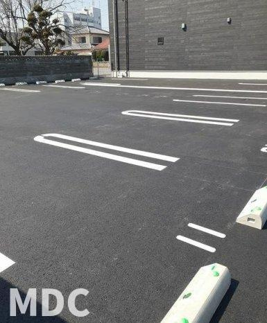 グレイシャスの駐車場