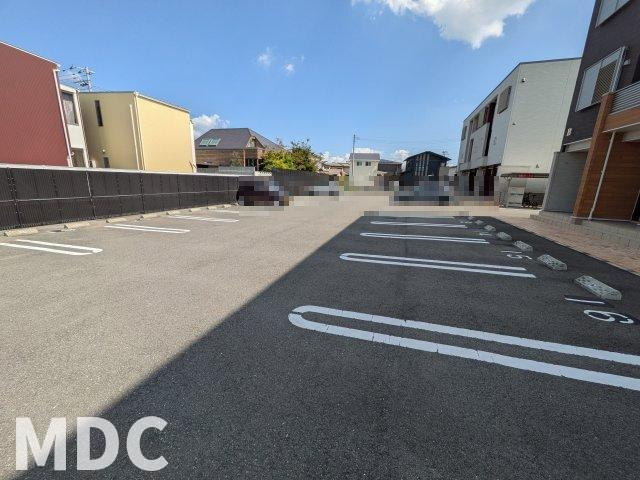 マリオ北島 Bの駐車場