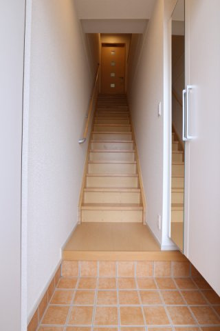 舞子坂ヒルズⅡの玄関