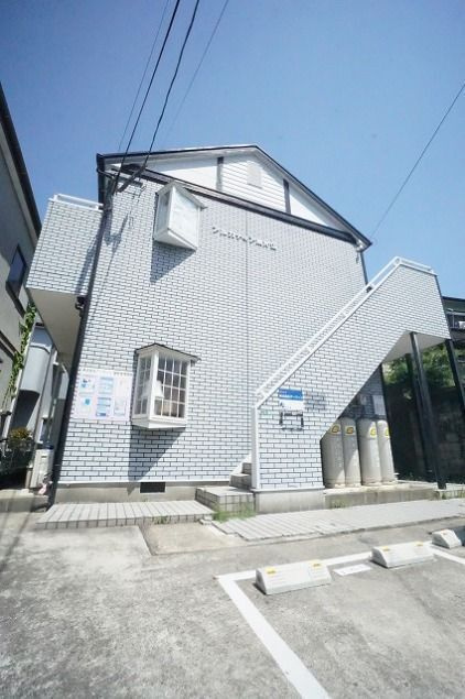 アルカディア南片江の外観