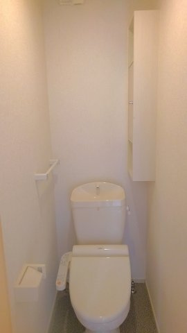 フィオリーレＢ　　刈谷市近郊の賃貸ならクラスホーム刈谷店のトイレ|シンプルで使いやすいトイレです