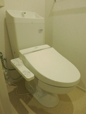 さくら２のトイレ|ゆったりとした空間のトイレです