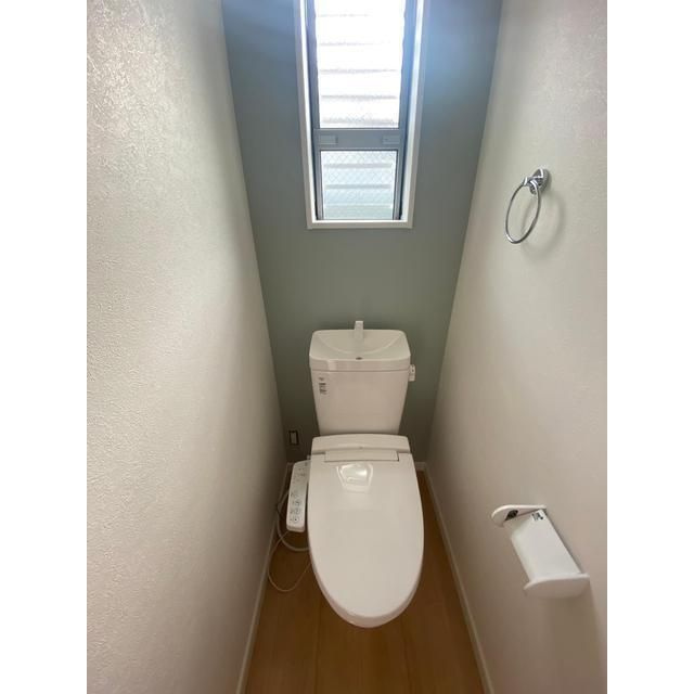 笠屋町戸建B棟のトイレ