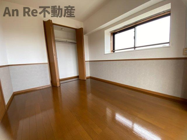 アビテ東川口の洋室