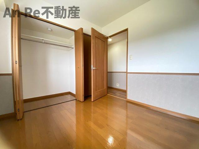 アビテ東川口の洋室