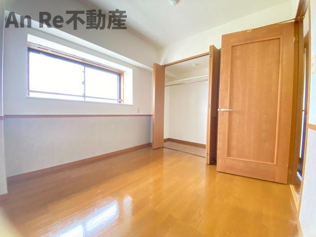 アビテ東川口の洋室