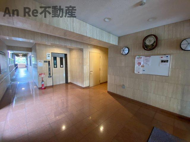 アビテ東川口のロビー