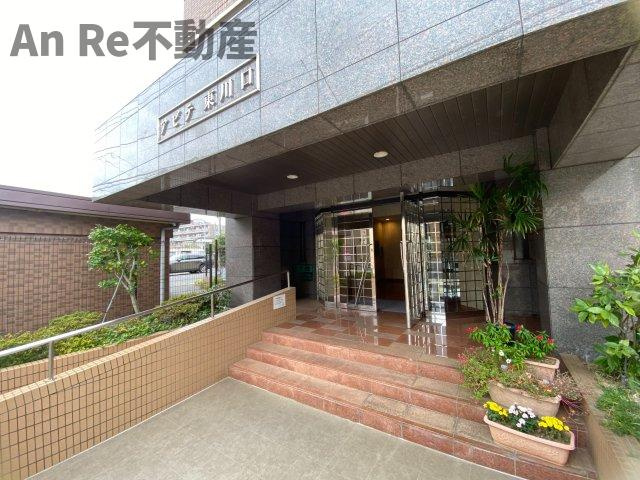 アビテ東川口のエントランス