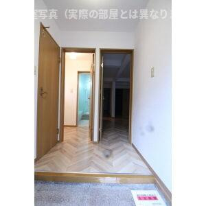 セピアハイツの玄関