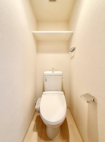 プレサンスジェネ千種内山Ⅱのトイレ