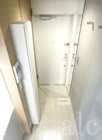 杉並区西荻南２丁目の賃貸マンションの玄関|同仕様