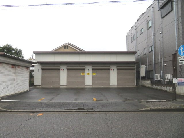 川口市末広３丁目の倉庫の外観