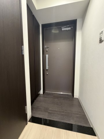 ふぁみーゆ巽東の玄関|※写真は別室になります