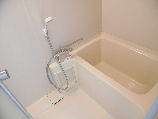 ADMIRABLEの浴室|※別部屋のイメージ写真です。