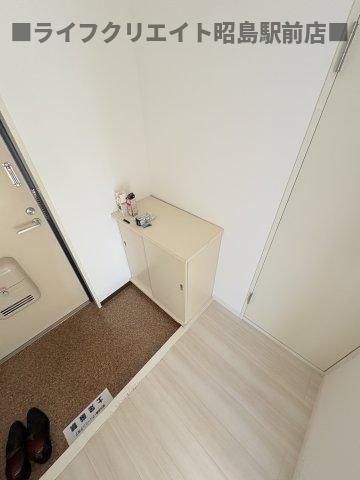 ADMIRABLEの玄関