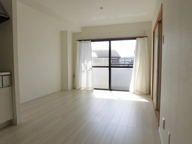 ADMIRABLEの居間・リビング|※別部屋のイメージ写真です。