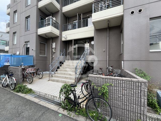 アメニティ新大阪4番館のエントランス|エントランス