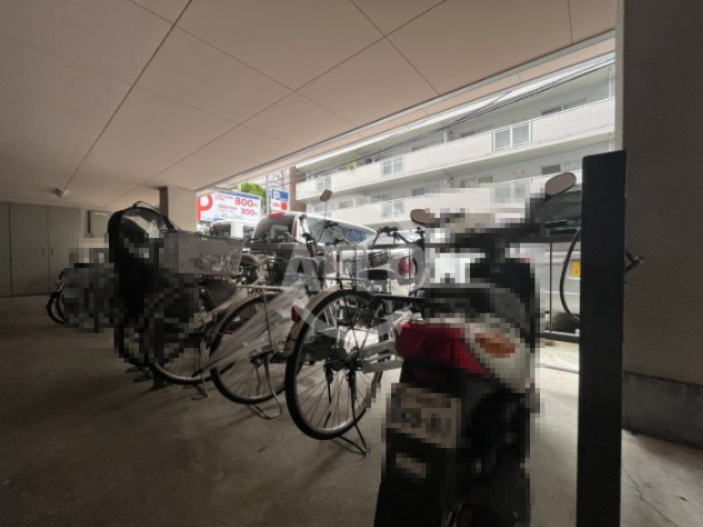 サバーブシティーXIIIのその他|サバーブシティXIII　バイク置き場