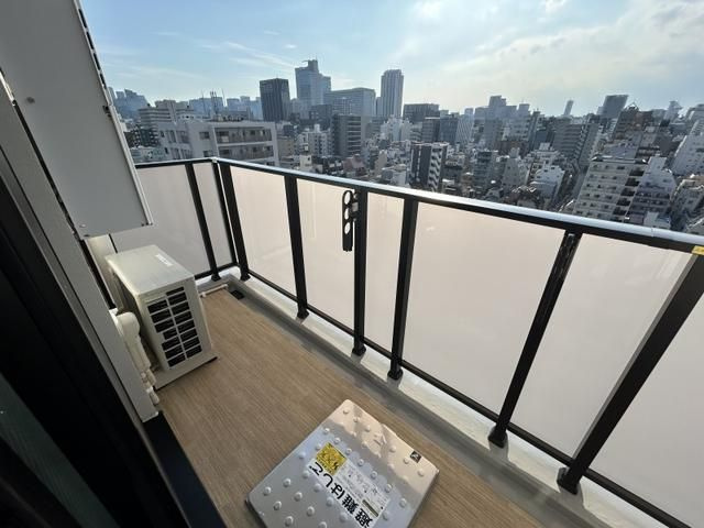 ルフォンプログレ上野御徒町のバルコニー