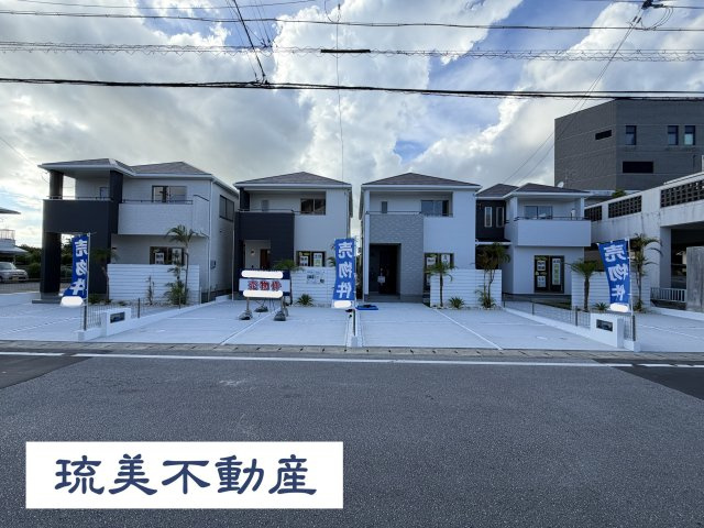 宜野湾市上原1丁目（全4棟）B号棟