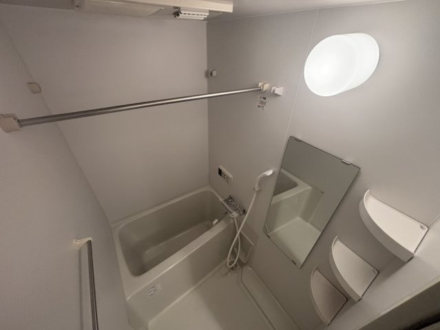 プライムライフ三宮磯上公園の浴室|同物件別部屋写真