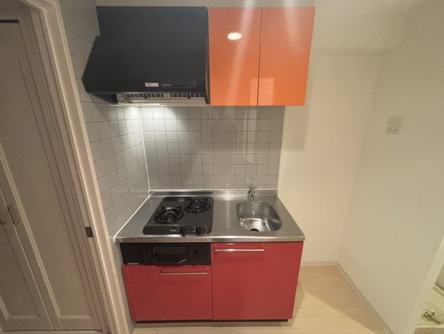 プライムライフ三宮磯上公園のキッチン|同物件別部屋写真