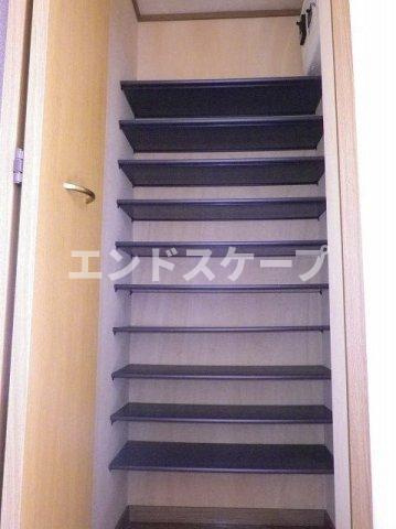 エヴァーグリーンⅠの玄関|高崎、前橋のお部屋探しはエンドスケープまで！お客様の理想お聞かせ下さい♪