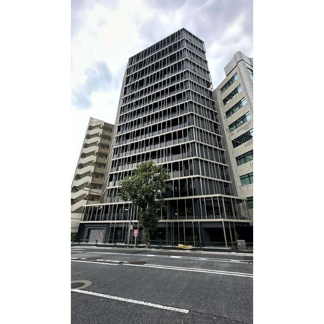 ＺＯＯＭ新宿御苑前の外観