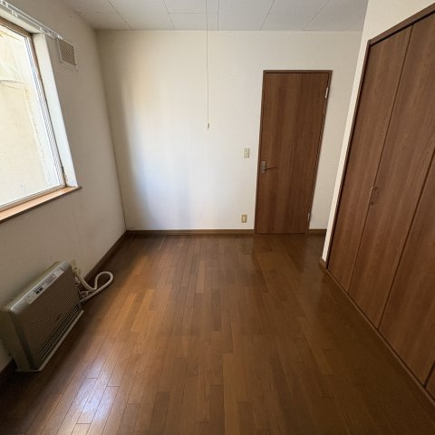パレス美園の洋室
