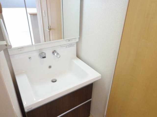 Ｌ’ｉＬＬ　登町の洗面所