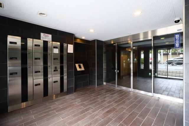 墨田区本所２丁目の賃貸マンションのエントランス