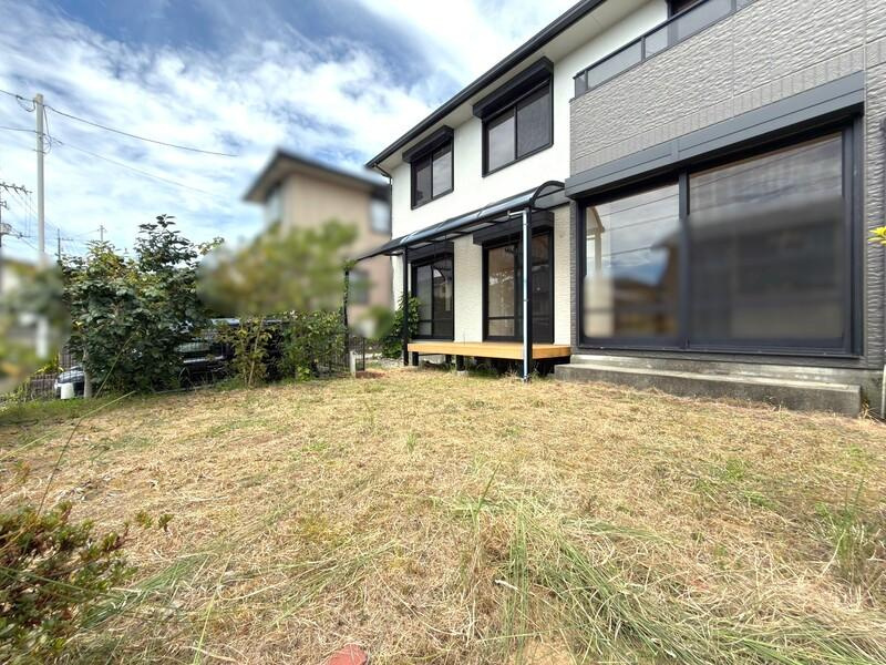 高知市春野町南ヶ丘2丁目　中古戸建の庭