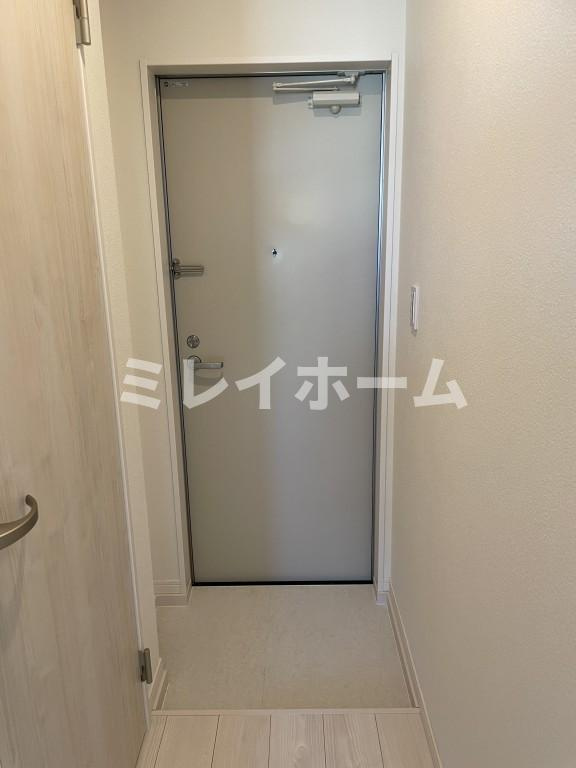 LAUREL豊町の玄関