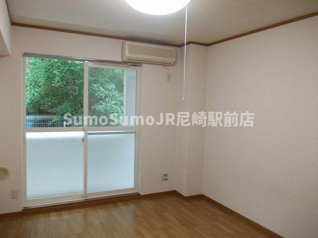 ソフィアコートの寝室|開放的な寝室です
