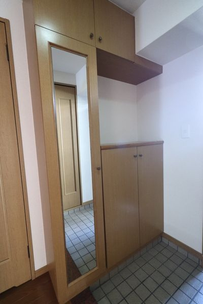 ファーネスト西新 472の内装
